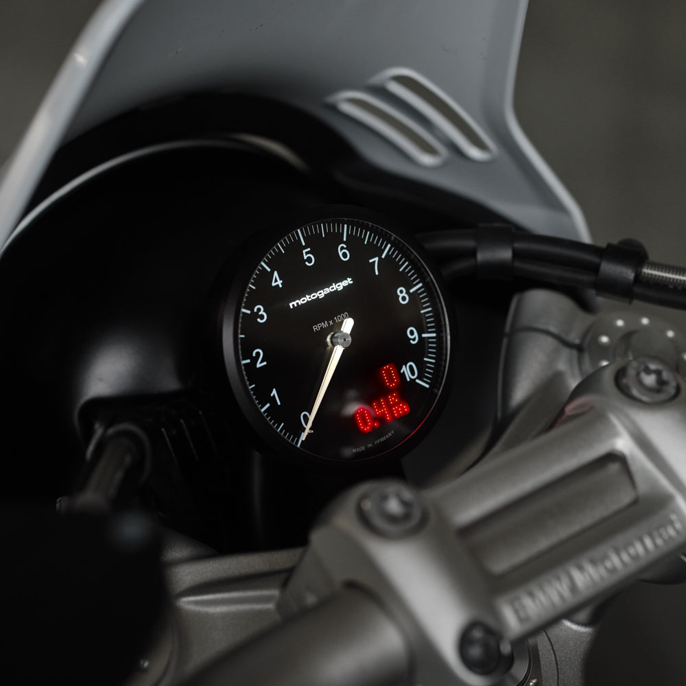 Plug & Ride instruments - suitable for BMW R9T
