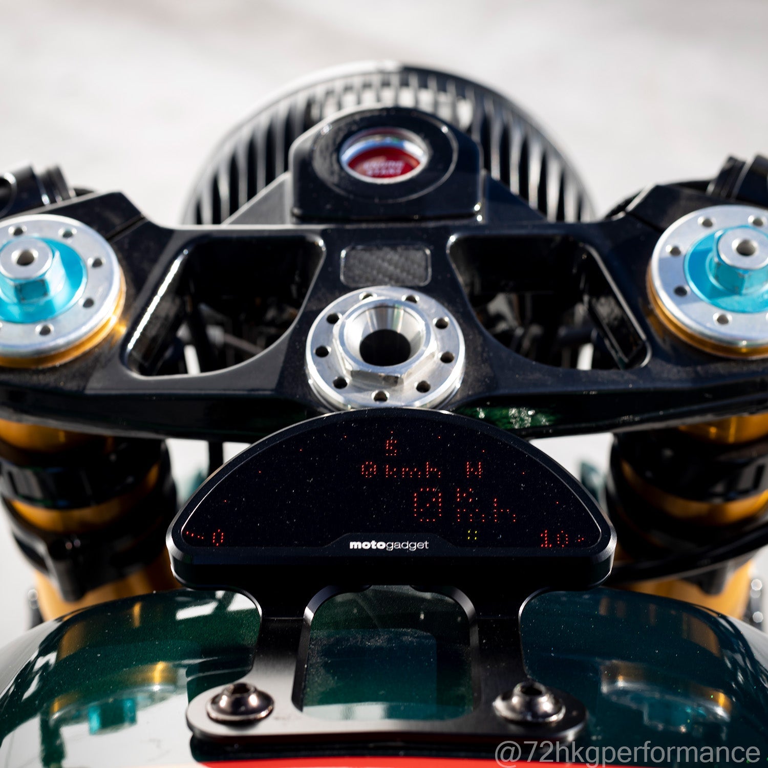 motoscope pro - cutting-edge digital dashboard